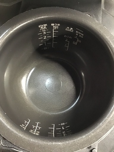 TIGER   2022年製　3.5合炊飯器　圧力IH  炊き立てご泡火炊き　中古品　※コード自動巻取り不可
