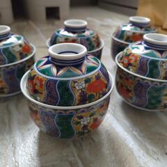 蓋付き湯呑みの画像