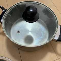 最終 値下　両手 鍋 ボウル　セット　3点 ※ザルはありません。の画像