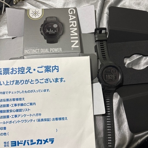 腕時計 GARMIN INSTINCT DUAL POWER