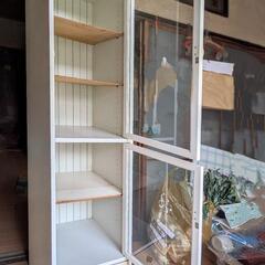 白い棚 ガラス戸 古家具 手芸家さんに リメイク、ＤＩＹ用に の画像