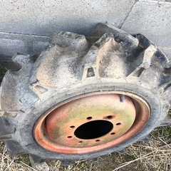 バリ目　トラクタータイヤ　6-14 ホイール付きの画像