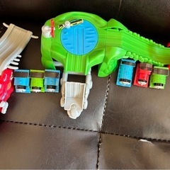 カプセルプラレール トーマス セットの画像