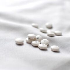 日勤【愛甲石田駅　バス9分】製薬会社での製造補助のお仕事　時給1450円～の画像