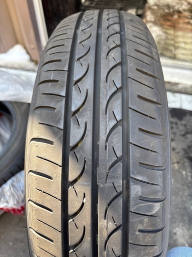 夏タイヤ　155/65R14　