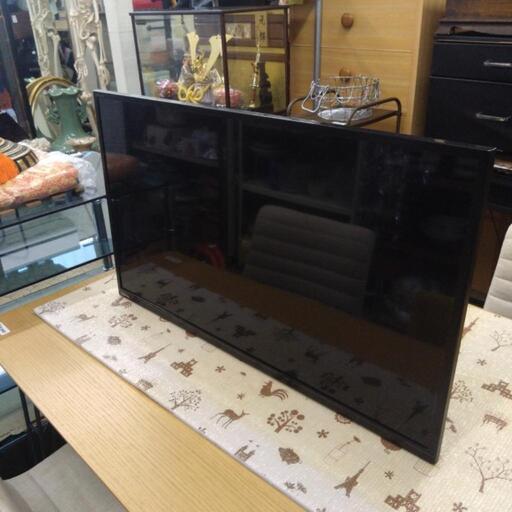 TOSHIBA  32型液晶テレビ（壁掛けタイプ）