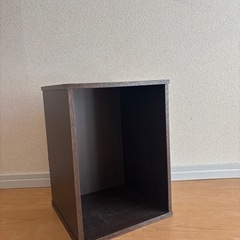 ブラウンカラーボックスの画像