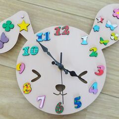 【取引終了】うさぎの壁掛け時計の画像