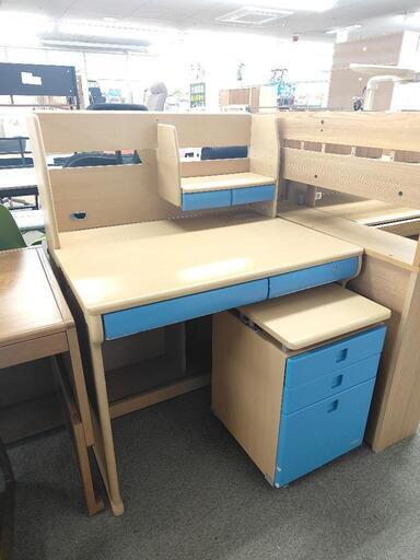 ジモティー見た！で5%OFF！【KOIZUMI 学習机】学習机