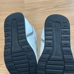 16センチ　白　ニューバランスの画像