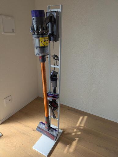 【故障品】Dyson SV12コードレスクリーナー1式