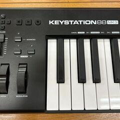 ※通電のみ確認　 傷汚れあり　M-AUDIO Keystation88 MK3 エムオーディオ　キーボード　ピアノ　250204+01の画像