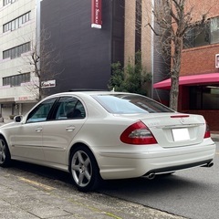 MベンツE300アバンギャルドS 車検8年9月まで 最終値引き価格の画像