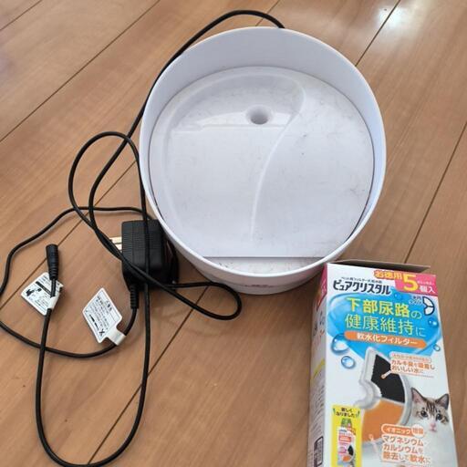 ネコ用自動水飲み器