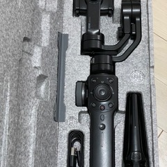 Zhiyun Smooth 4 Phone Gimbal Stabilizerの画像