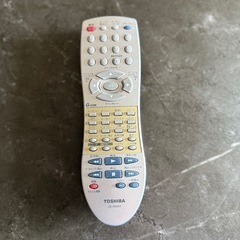 東芝ビデオデッキ（DVDは故障中）の画像