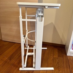 昇降式机の画像