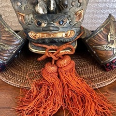 鉄製兜　置物  
の画像