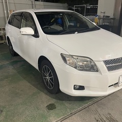フィールダー　貨物