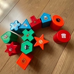 【決まりました】アンパンマン まるまるパズルの画像