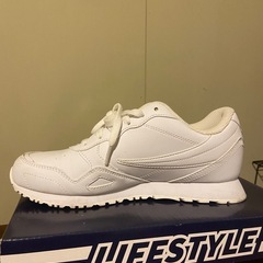 Filaスニーカーの画像