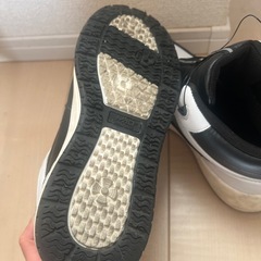 スニーカーの画像