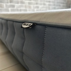 IKEA セミダブルマットレスの画像