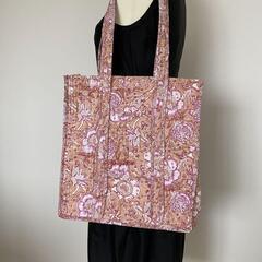 ブロックプリント　トートバッグ　ポーチ付　花柄　キルトバッグ　マ...