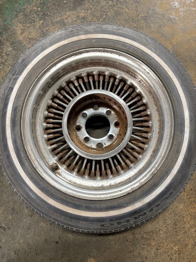 メーカー不明ワイヤーホイール13インチ