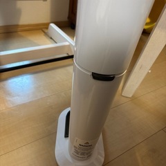 sodastream スタンド型炭酸水メーカー 本体のみの画像