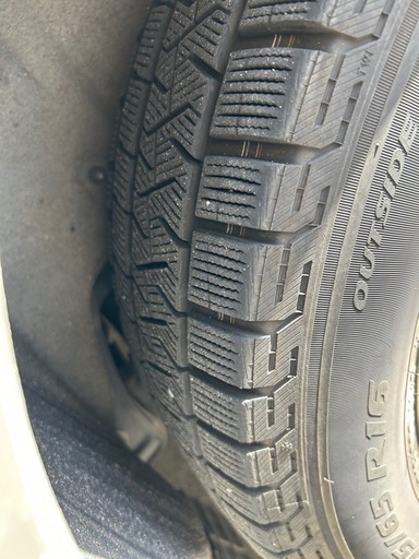 スタッドレスタイヤ(ホイール付き)　Pirelli 215/65 R16     　