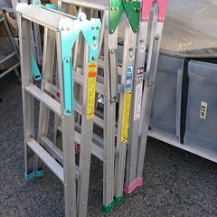 🔴山口市、アルミ脚立3段￥6800⇒￥3500・3800🔴7/7現在🔴￥は程度によります🙋の画像