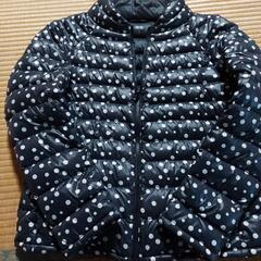 ユニクロ軽量ダウンの画像