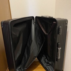 28インチ スーツケースの画像