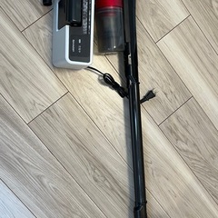 【受渡予定有】SHARP コードレスクリーナー　掃除機 の画像