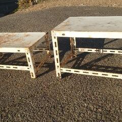 スチールラック風『便利なスチール作業台』 ◇2基あります。１基の価格  ◐サイズは下記の画像