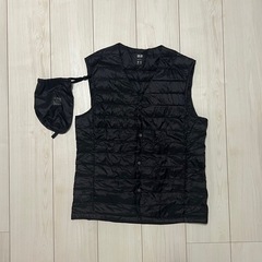 UNIQLO ユニクロ 3点セット ウルトラライトダウン超極暖ヒートテッククルーネックT 超極暖ヒートテックタイツ前開き 黒の画像