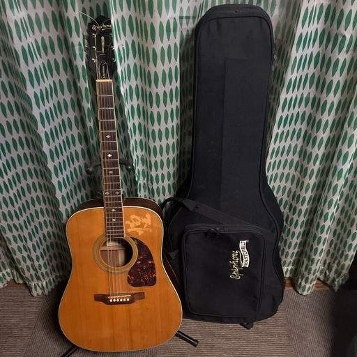 アコースティックギター。エピフォンDRー500MENSのオール単板
