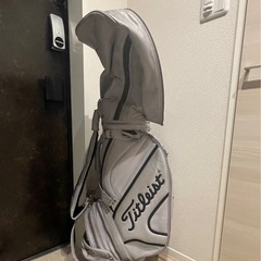 受付終了　タイトリスト　ゴルフバック