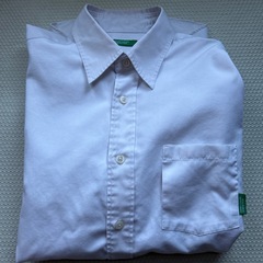 UNITED COLORS OF BENETTON ベネトン　男子　四条畷学園中学　長袖シャツ の画像