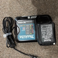 マキタ掃除機充電器バッテリー