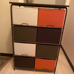 収納家具　投稿から1時間しないうちに30件も問い合わせあり超ビックリ、受け渡し決定しました。の画像