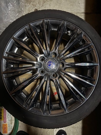 RAYS/ VERSUS ヴォウジェ215/45R18
