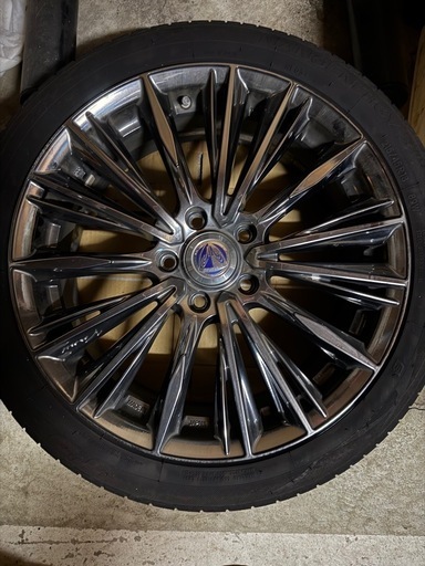 RAYS/ VERSUS ヴォウジェ215/45R18
