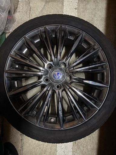 RAYS/ VERSUS ヴォウジェ215/45R18
