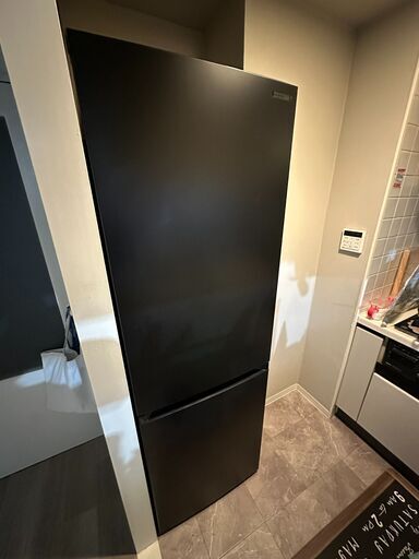 アイリスオーヤマ 冷凍冷蔵庫 右開き 299L IRSN-30A