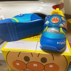 アンパンマンスニーカー新品未使用