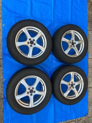 美品　スタッドレスタイヤ　225/60／17 トーヨータイヤ　4本　ホイール付き