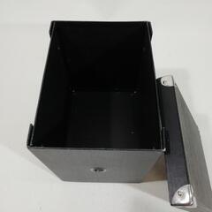 収納ボックスの画像