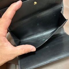 ルイヴィトン　黒　エピ　長財布の画像